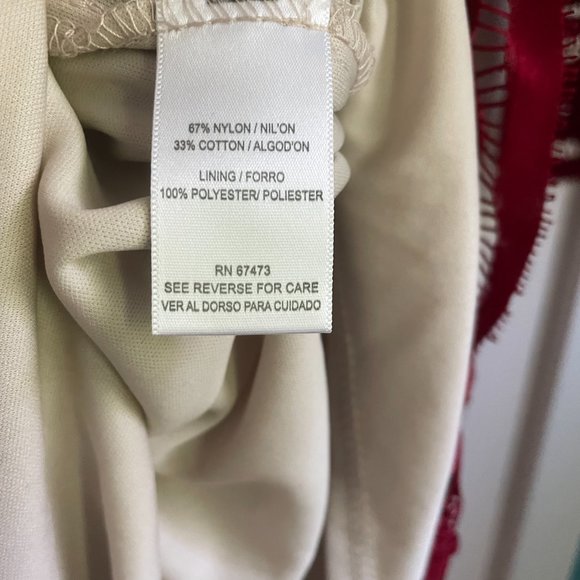 Danny & Nicole Beautiful Red Lace Dress Size 12P - Picture 7 of 7